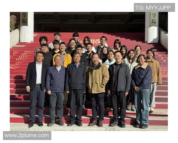 南京篮球队进攻革新之路探索全新战术与团队协作的结合之道