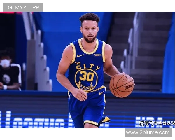 足球明星对决全景解析图揭示比赛精彩瞬间与战术布局 足球明星对决全景解析图揭示比赛精彩瞬间与战术布局